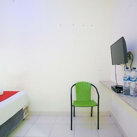 Hotel Reddoorz @ Pematangsiantar 2 Extérieur photo