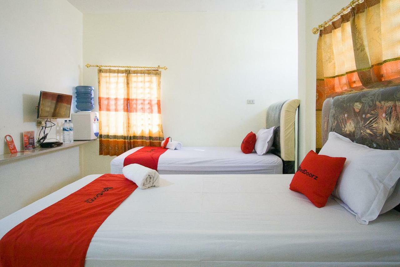 Hotel Reddoorz @ Pematangsiantar 2 Extérieur photo